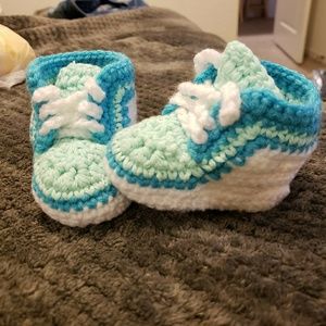 Crochet Wedge Baby Booties